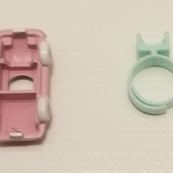 ALL pieces included!! - 1991 Polly Pocket diner case- Final price! - Picture 9 of 9